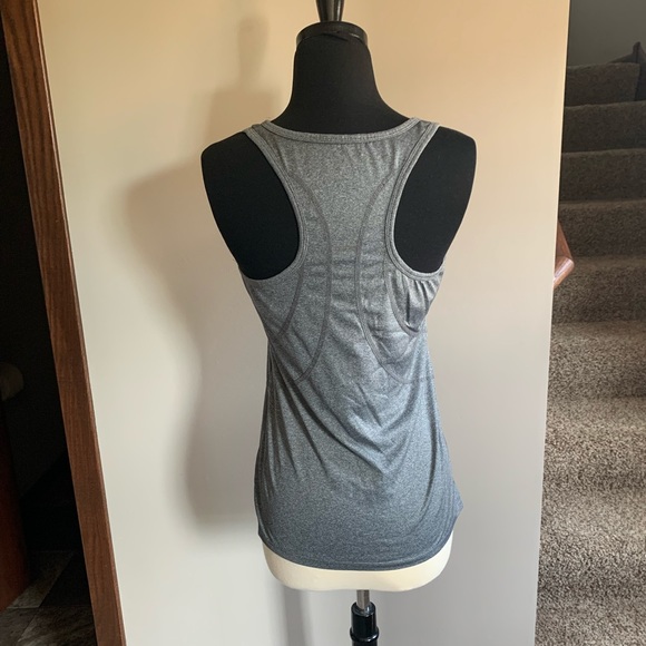 Reebok Gray Tank Top - Picture 2 of 2